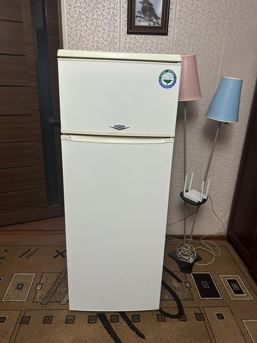 Холодильник Reinford