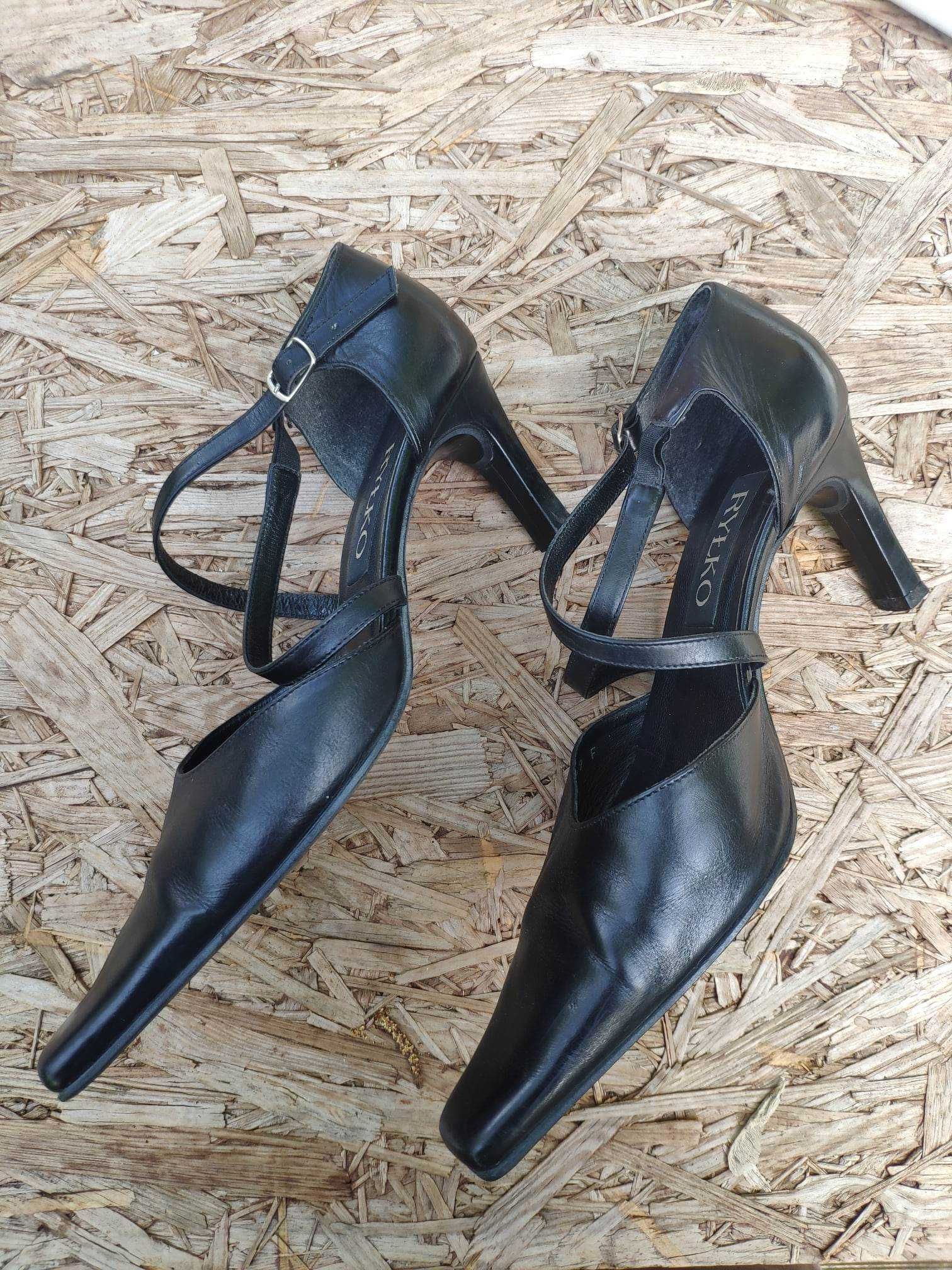 Czarne skórzane czółenka vintage Ryłko sandałki buty na obcasie 40