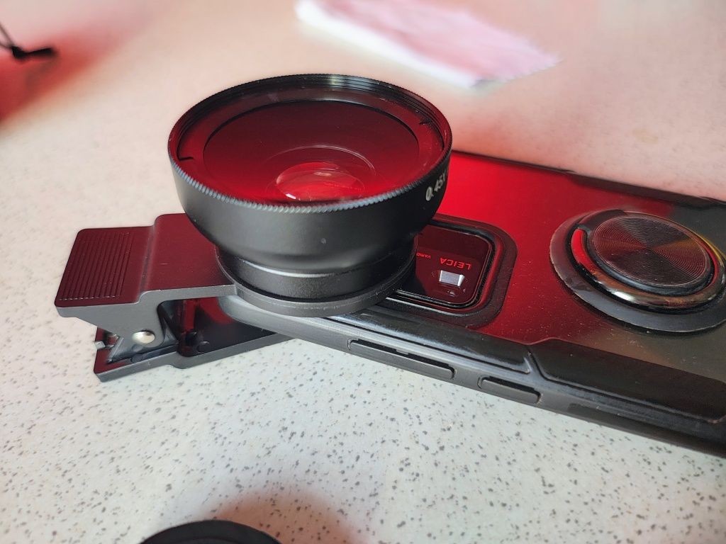 Obiektyw szerokokątny i makro do smartfona. Solidny aluminium.