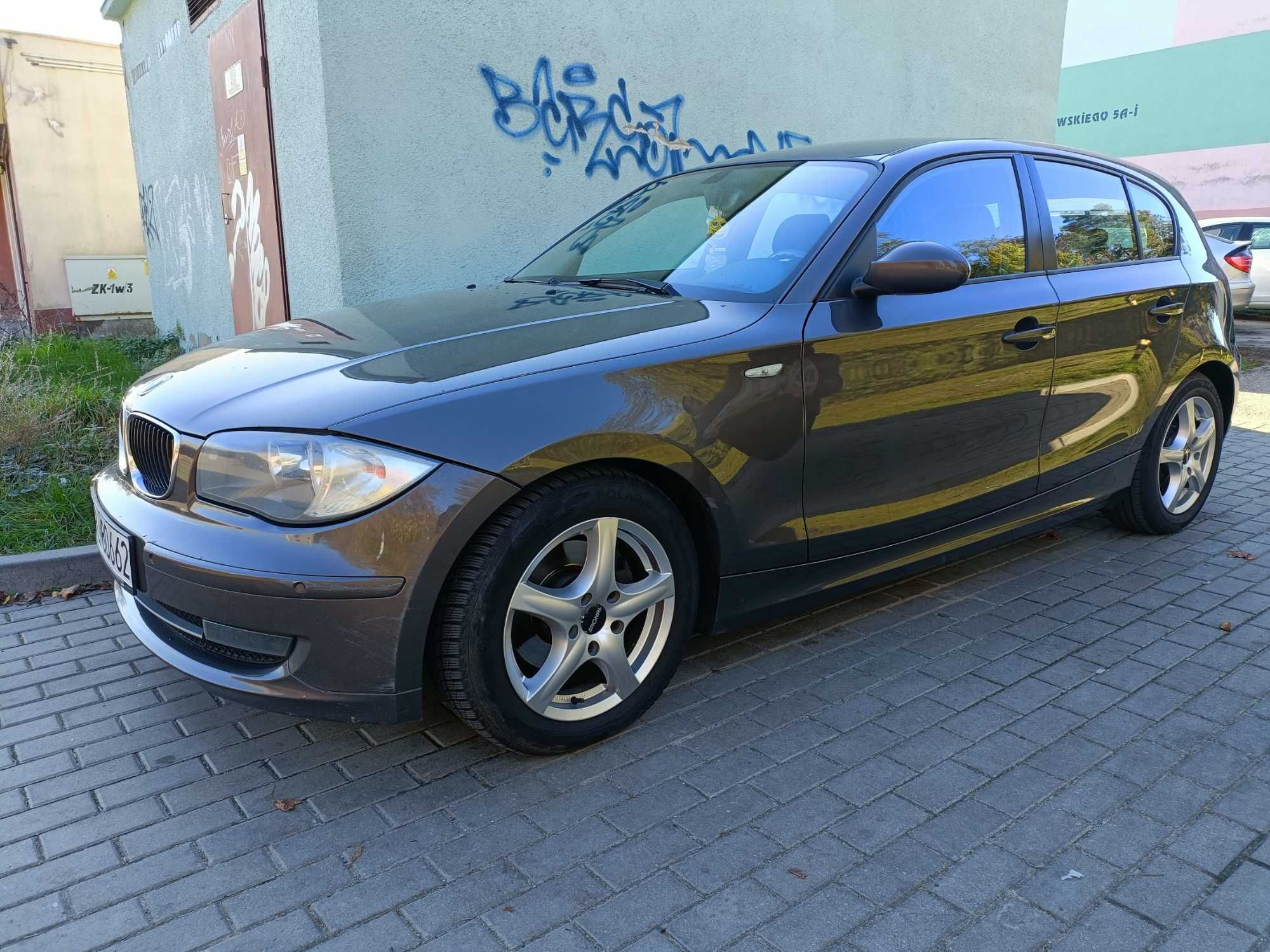 BMW 1      120 D