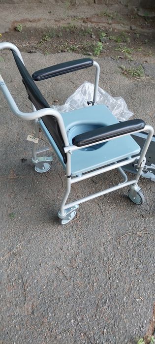 Туалет для инвалида санитарный новый