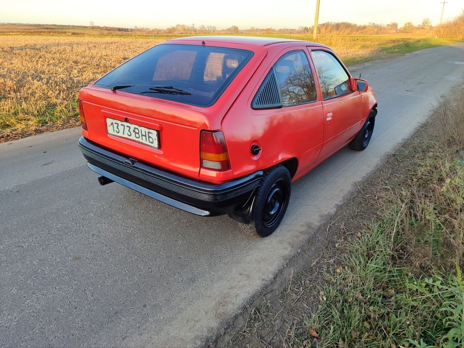 Продам Опель кадет 1.6 в доброму стані