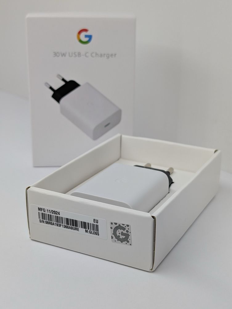 Зарядний блок Google для Google Pixel 30W