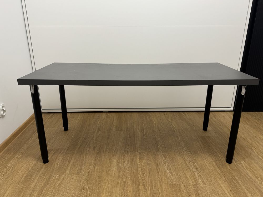 Stół z IKEA szary