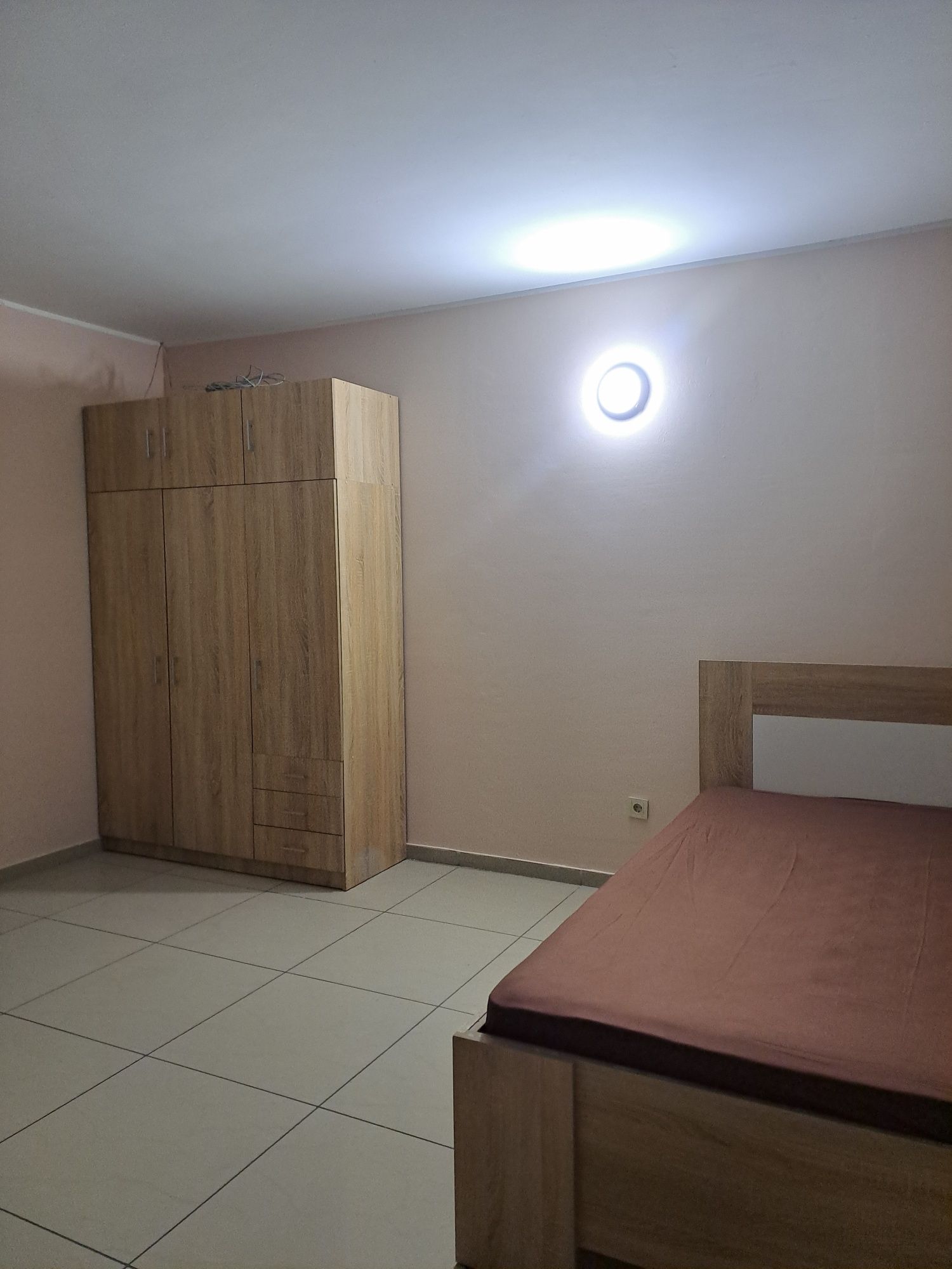 1 кв. студія на Ніжинській без залогу та вже з компослугами,Солом'янка