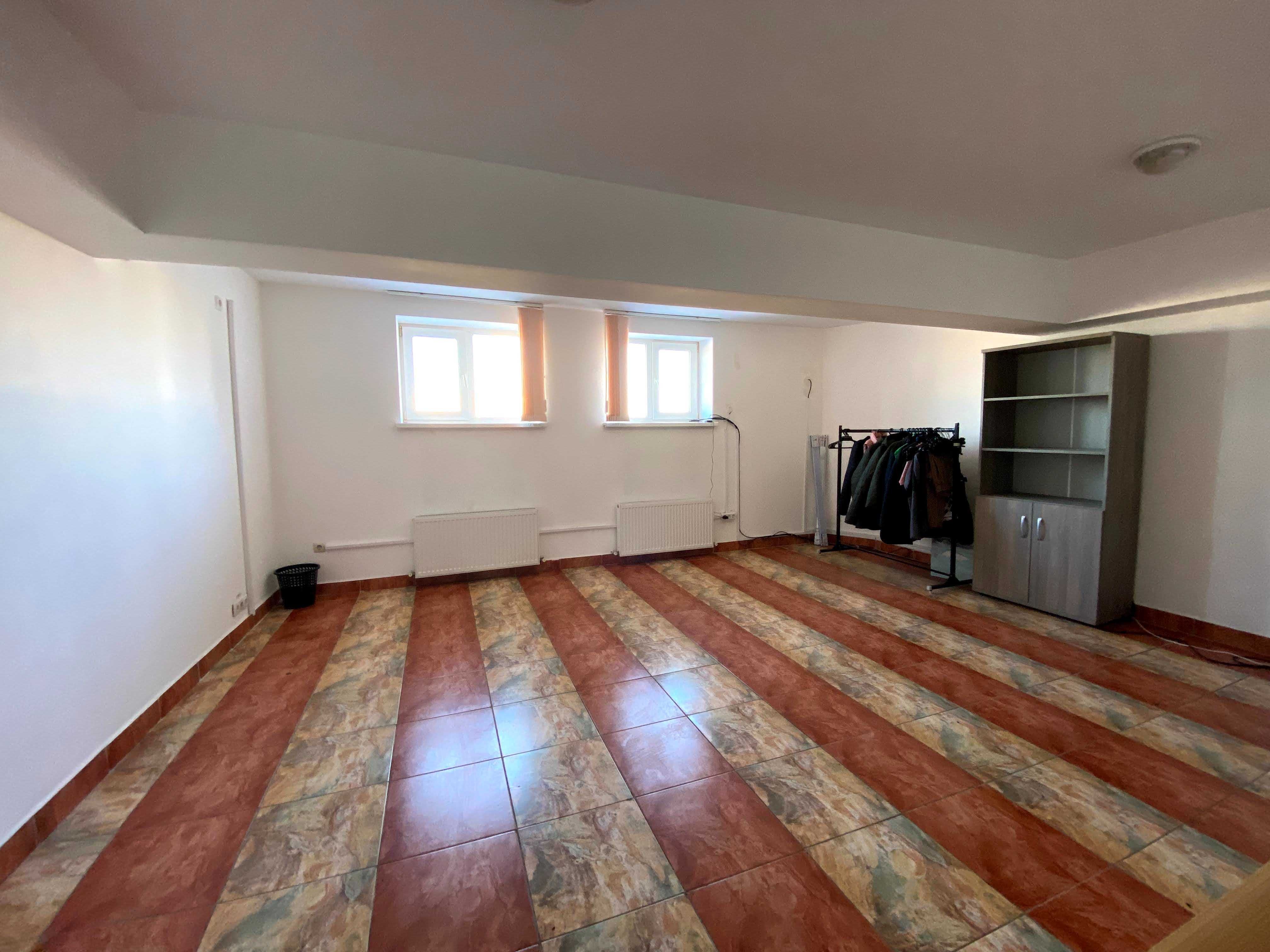 продаж Окрема будівля 960 кв.м. 3 поверхи, в Гречанах під Шв Цех то що