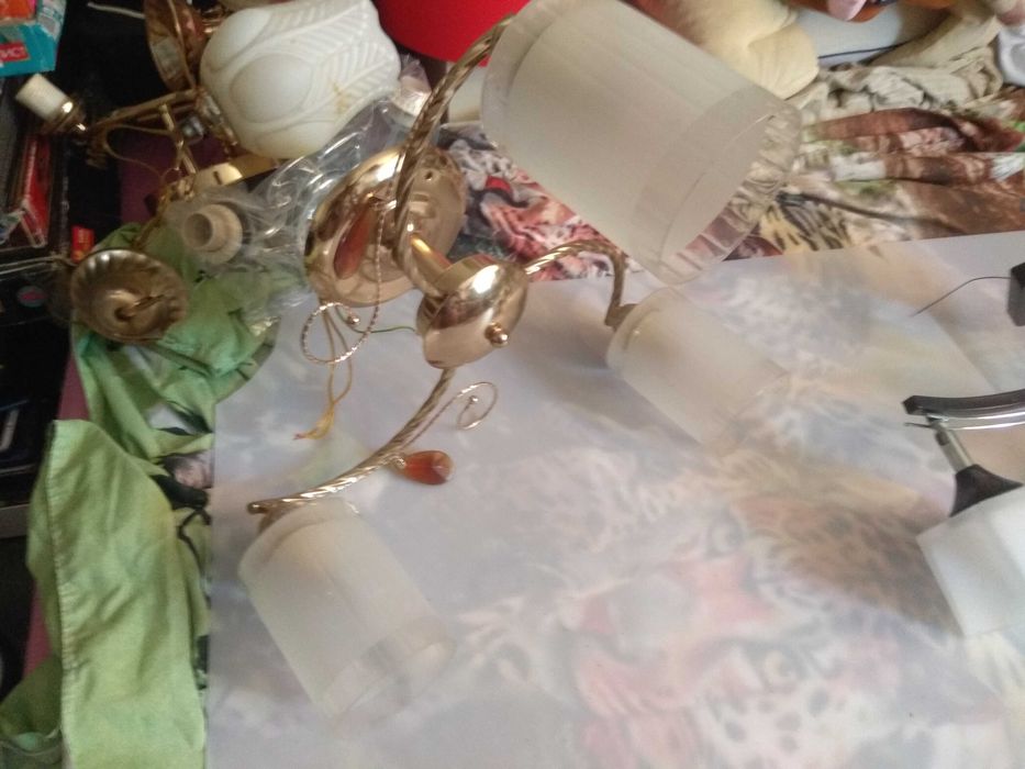 Світильник люстра стельовий на 3 плафона е27