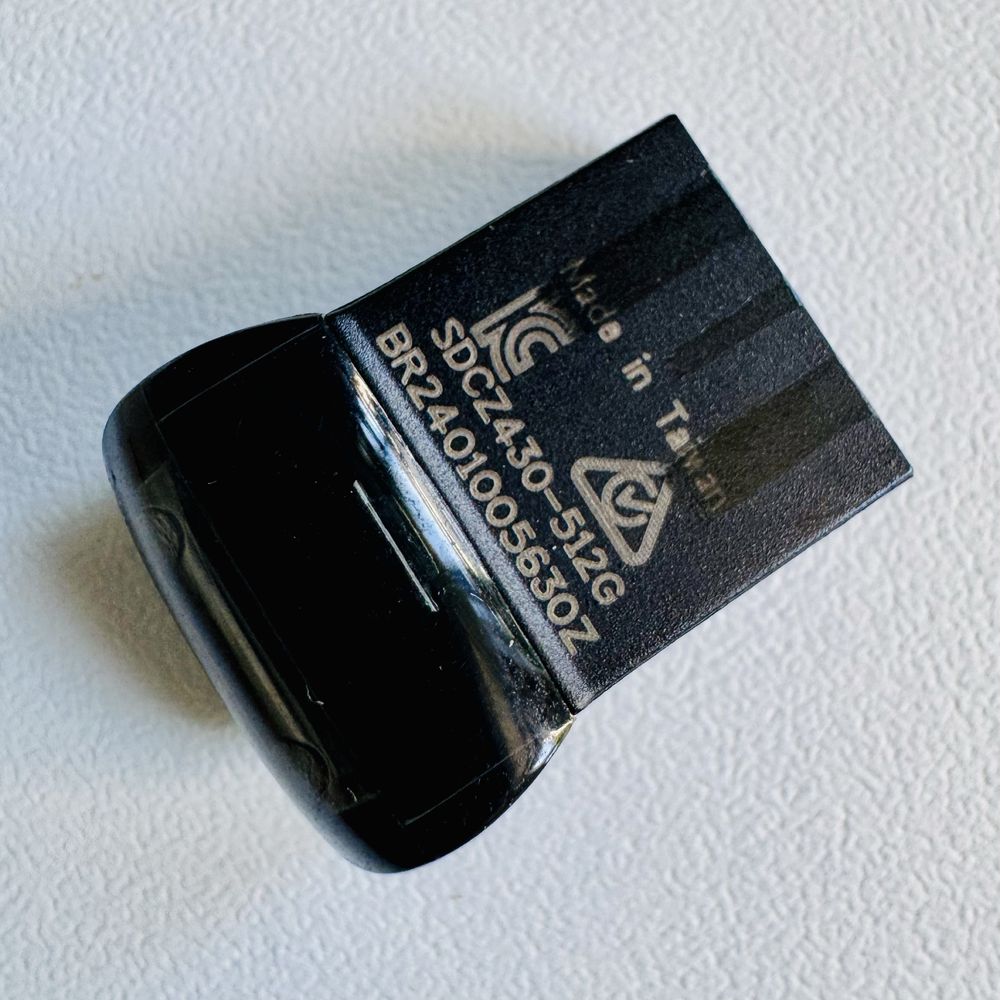 Флешка SanDisk 512 GB Ultra Fit Flash Drive