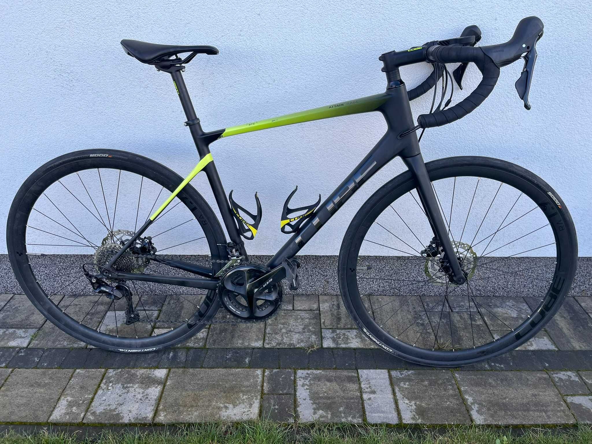 Rower szosowy CUBE Attain r. 56