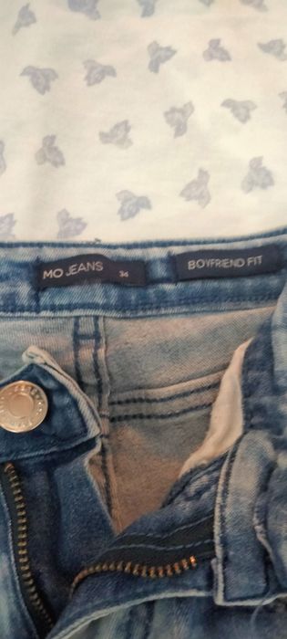 Calças ganga rosas estampadas