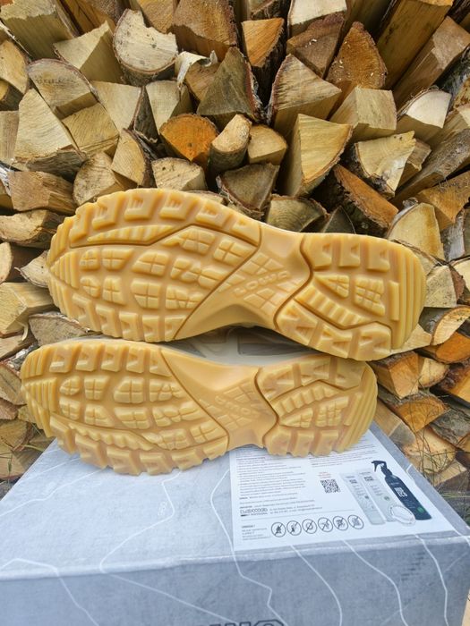 Нове взуття Lowa Zephyr GTX MID TF 47EU