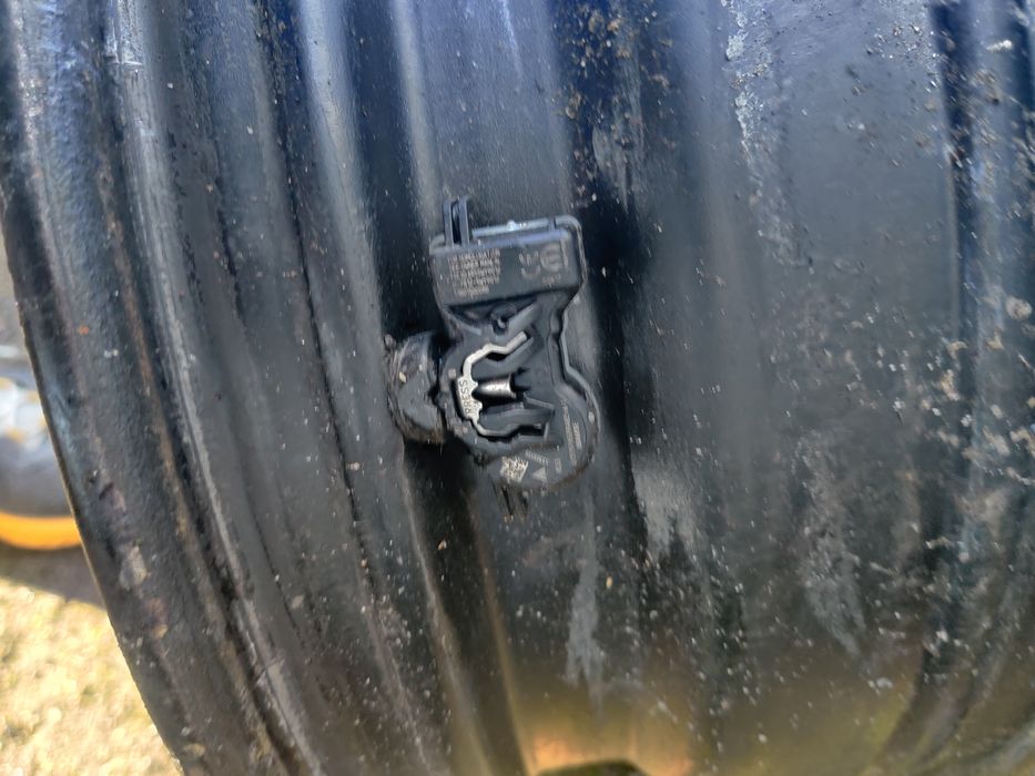 Jeep Renegade compass Felgi stalowe 16 oryginał MOPAR czujniki TPMS