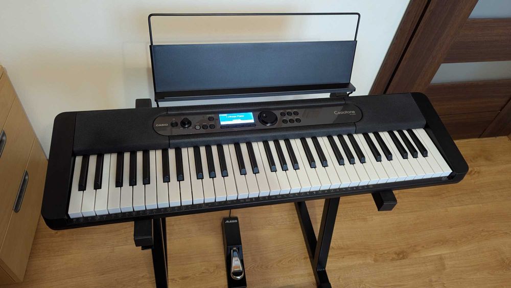 Casio LK S450 Keyboard, stołek, statyw, pedał sustain