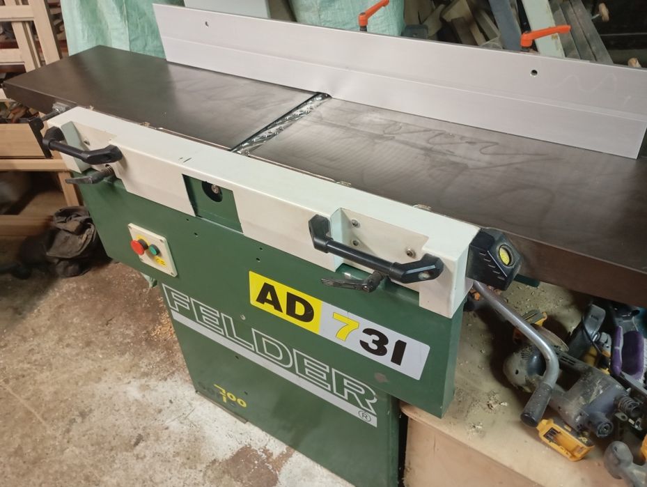 Dewalt grubościówka 735