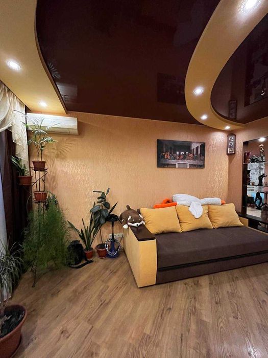 Квартира с ремонтом, ул. Гвардейцев Широнинцев 59, метро Студенческая