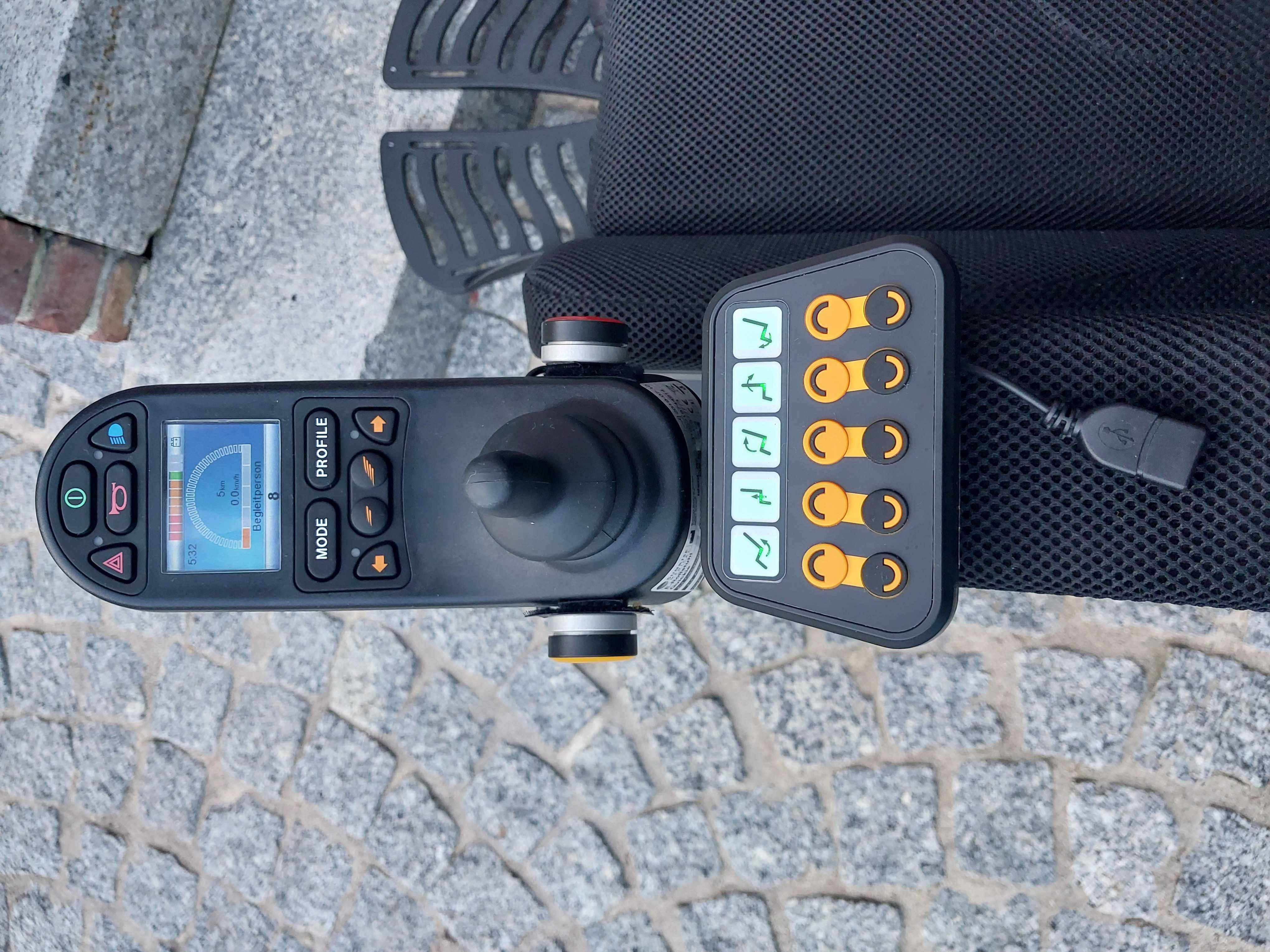 Nowy wózek inwalidzki elektryczny Quickie Q700M Ergo ster. podbrodkiem