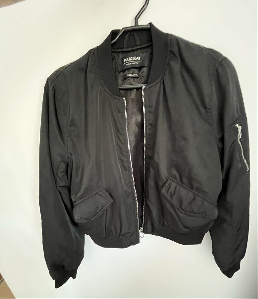 Kurtka bomberka Pull&Bear M - czarna