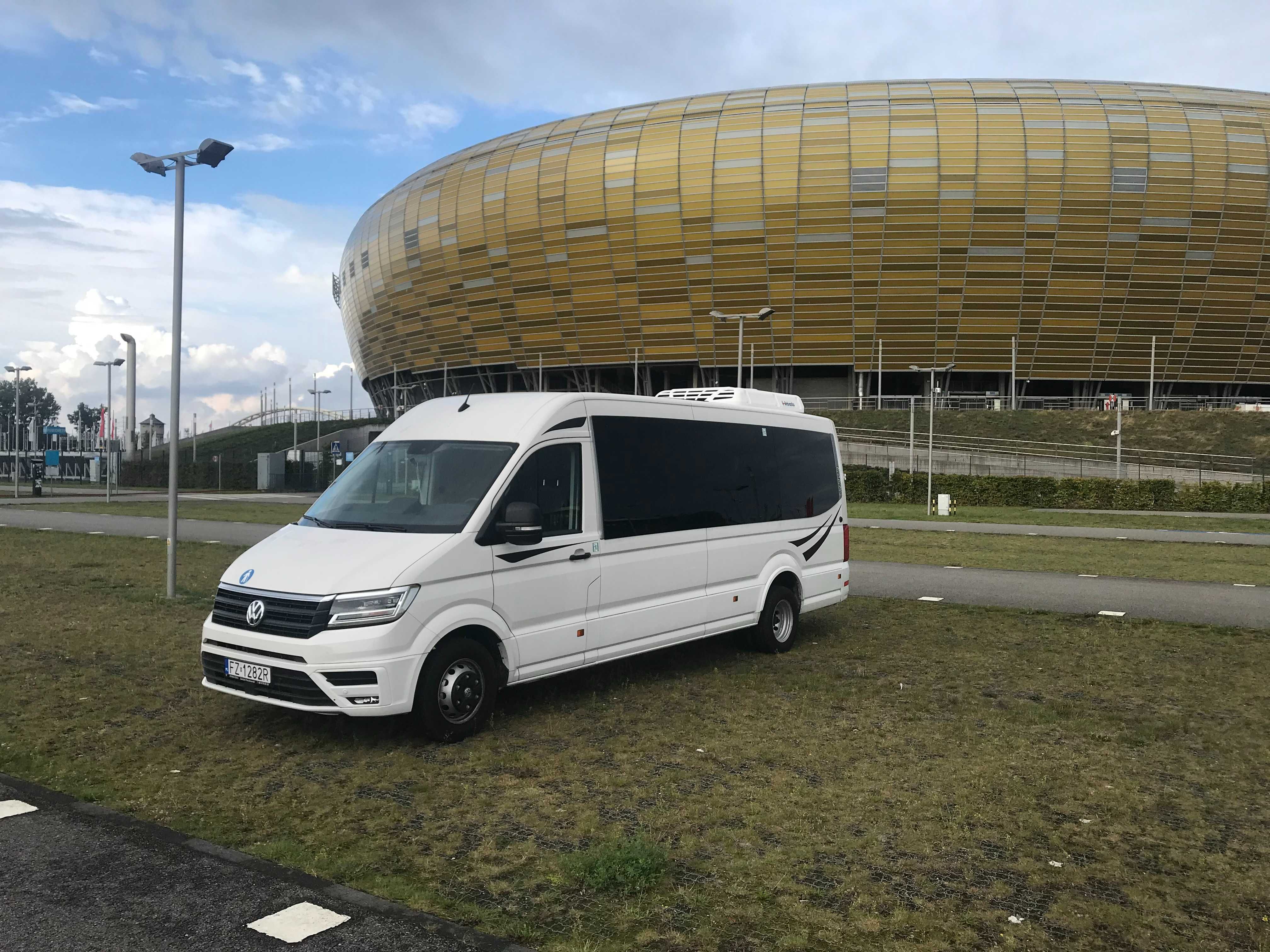 Wynajem Busów Vip i Autobusów z Kierowcą Od 7 Do 53 pasażerów