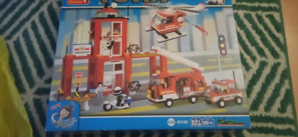 Quartel bombeiros lego