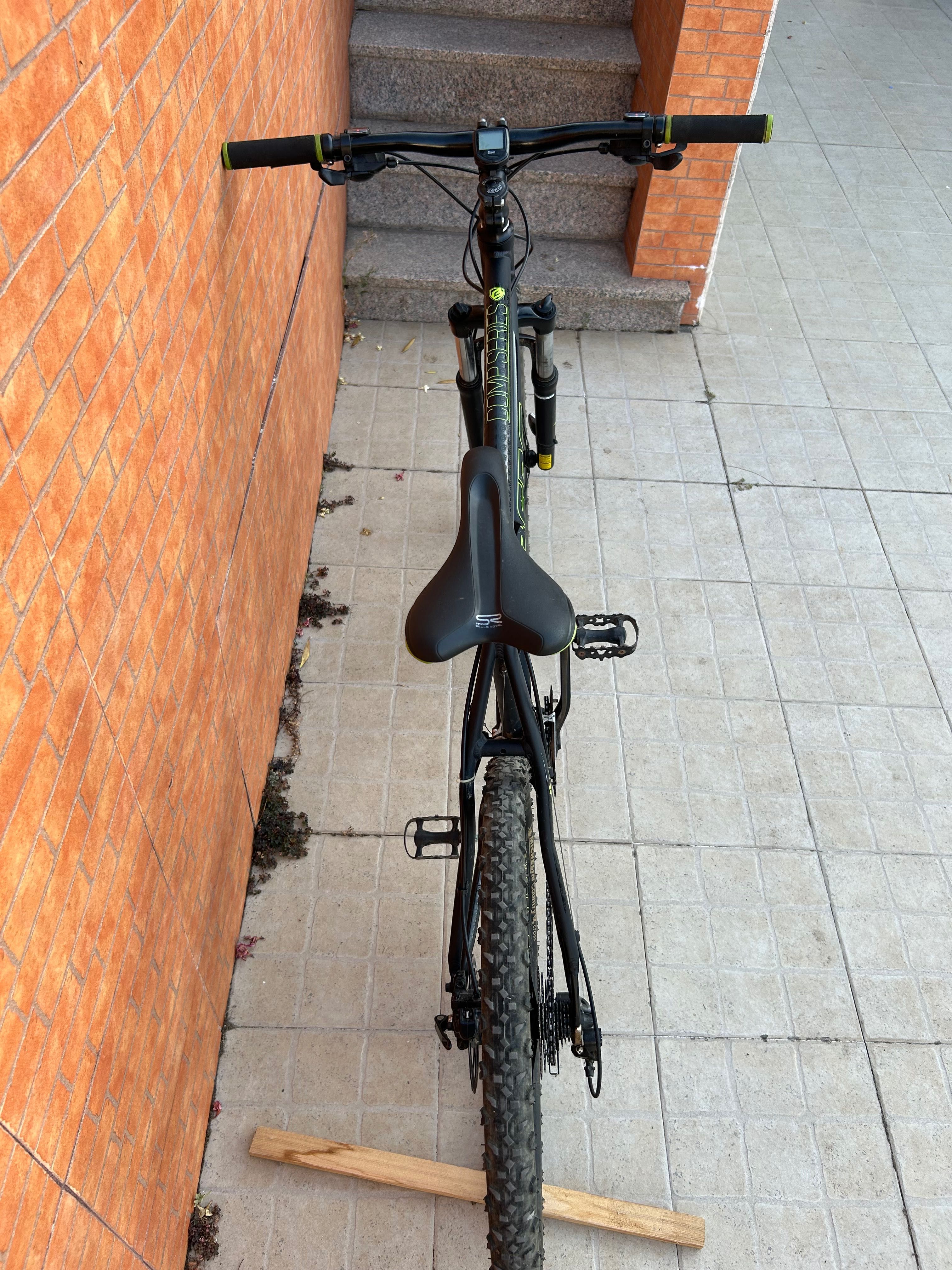 Bicicleta Berg TrailRock 2.7