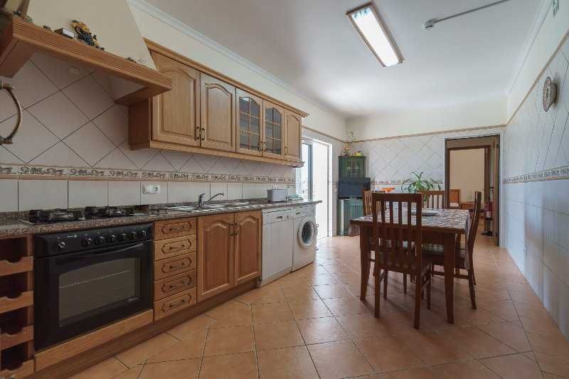 Arrenda-se T3 em moradia 10 Outubro a 10 Novembro 2025