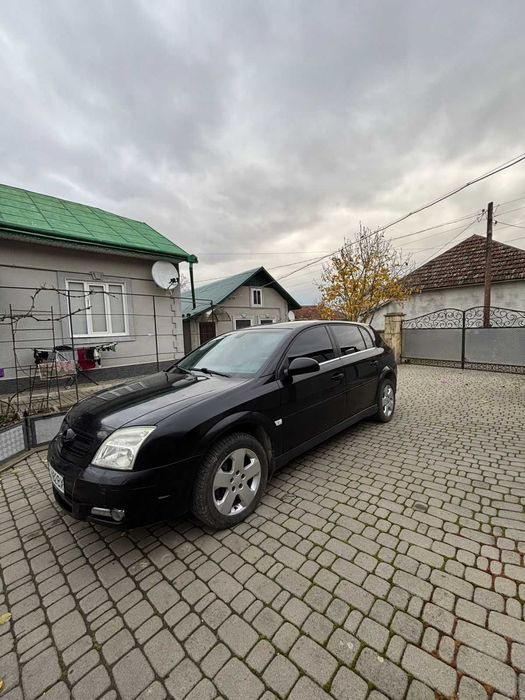 Продам автомобіль Opel Signum