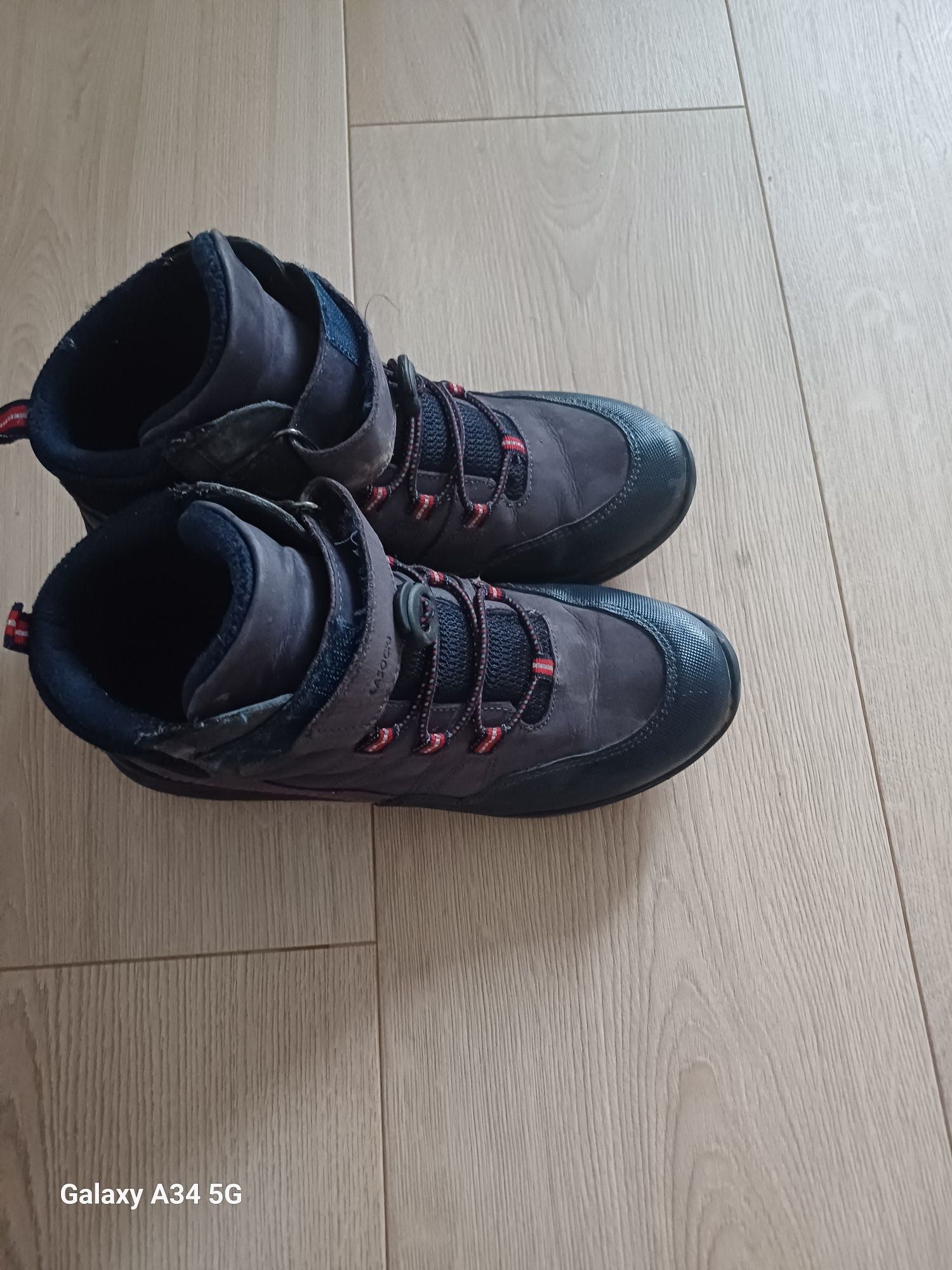 Skórzane buty Lasocki ocieplane 37