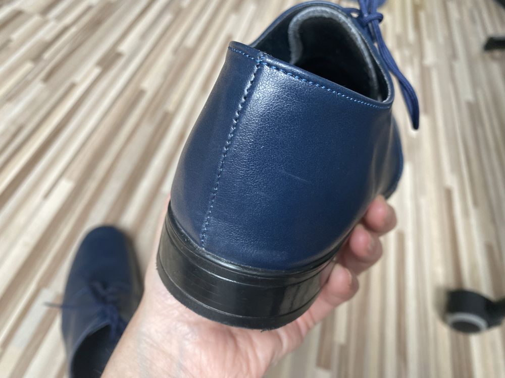 Buty komunijne granatowe -  rozm. z metki 35 długość, wkładki 24,5cm