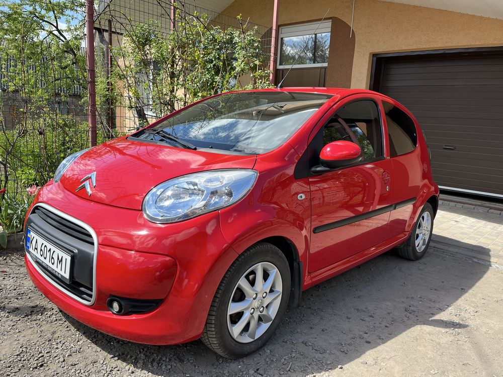 Citroen C1 компактне,  зручне авто на автоматі (робот)
