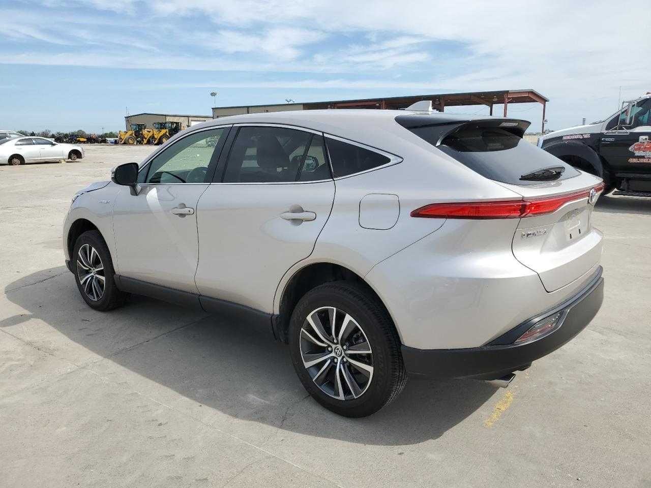 Toyota Venza Le 2021