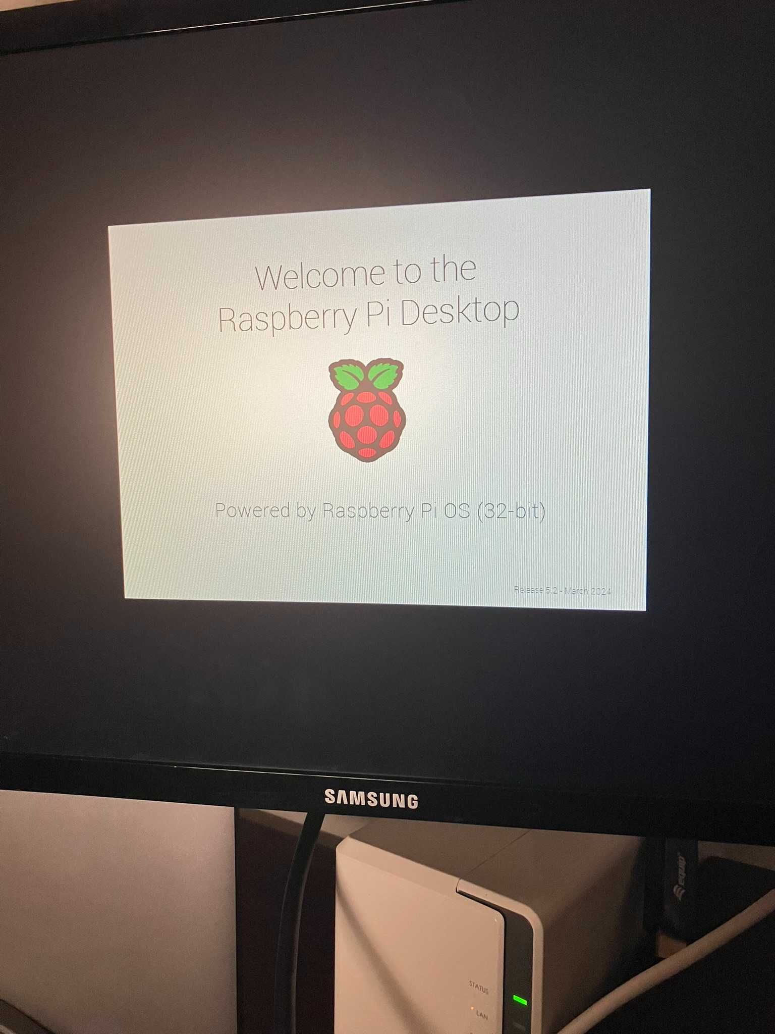 Raspberry Pi 2B + Caixa Original + Microsd 8GB + Cabo USB