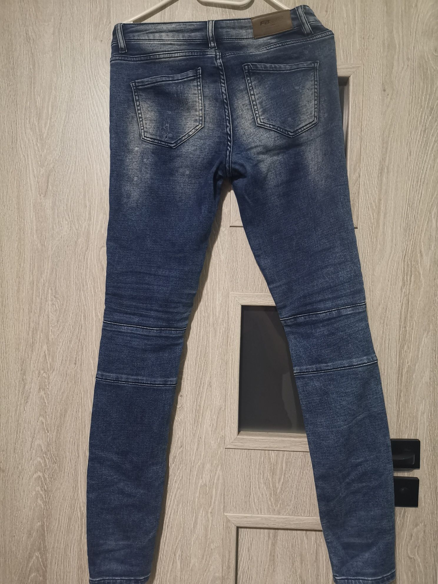 Jeansy damskie skinny r. 28  New Yorker