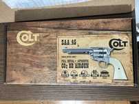 Colt SAA 45 Peacemaker Arma CO2 BB Nova