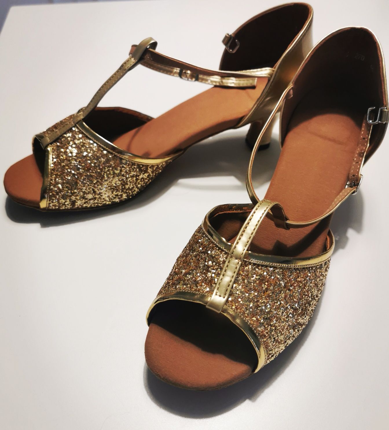 Sprzedam nowe buty do tańca! Rozm. 42