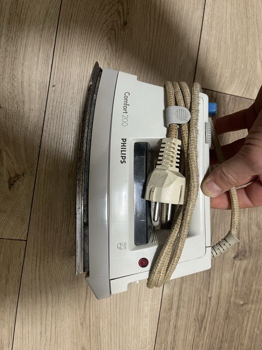 Праска утюг Philips comfort 200
