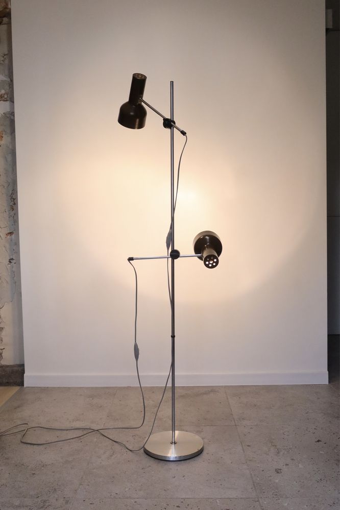 Brązowa szwedzka lampa podłogowa vintage 1960 modern stojąca