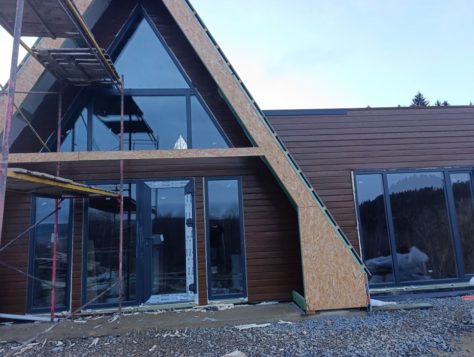 Продам котеджі в Східниці