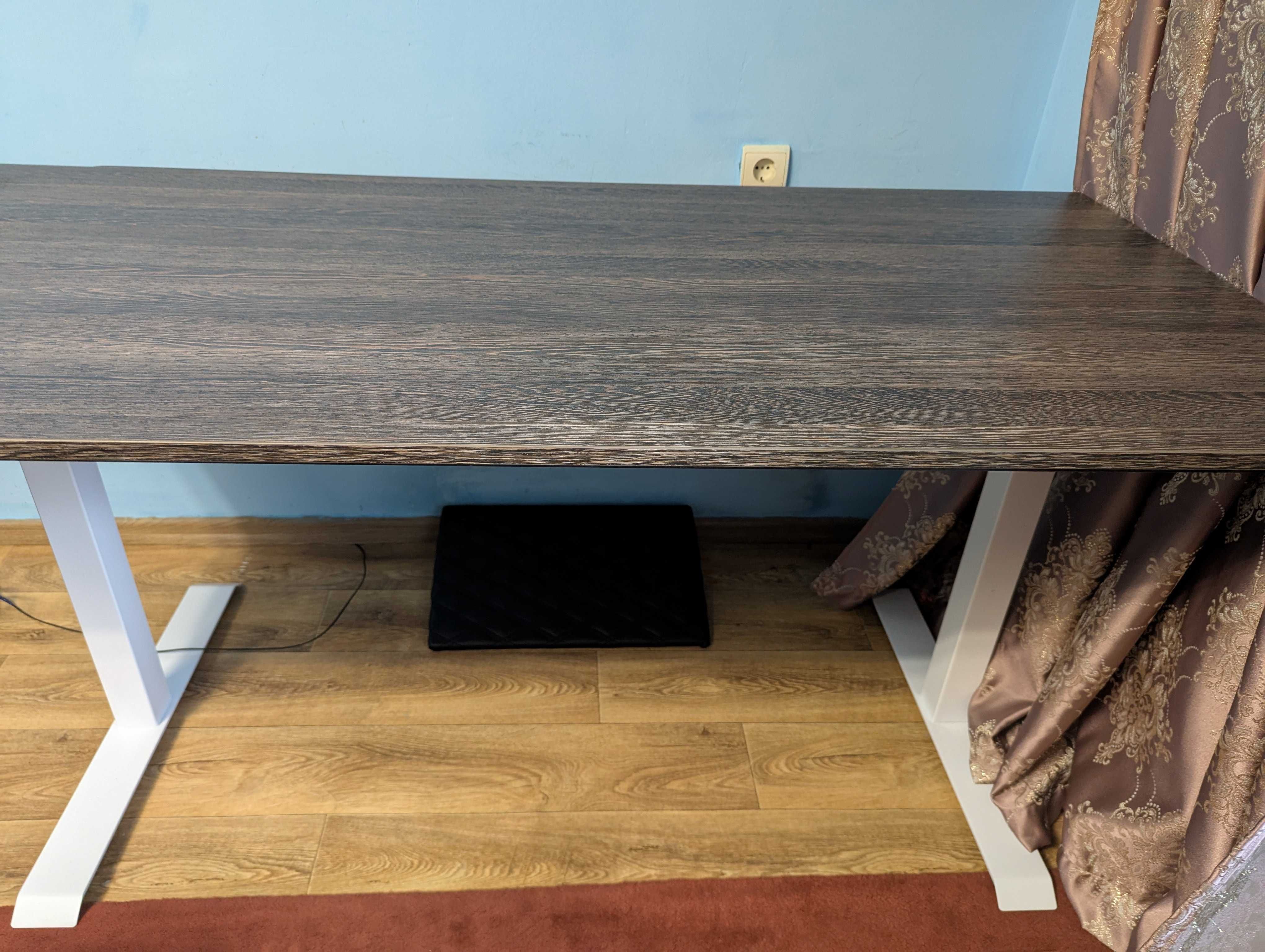 Стіл з регульованою висотою E-TABLE PREMIUM