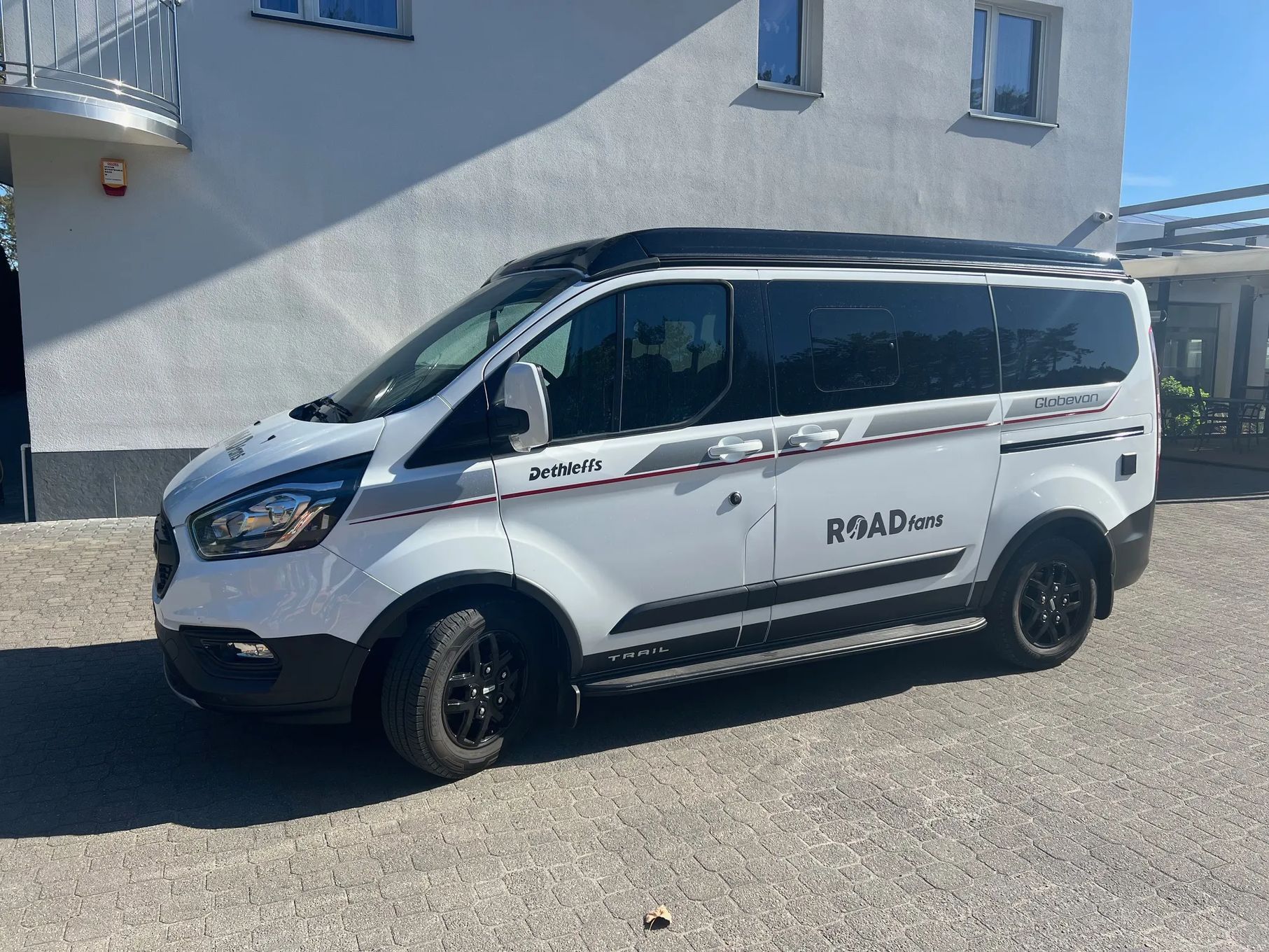 Dethleffs Globevan  Dethleffs Globevanna na bazie Ford Custom TRAIL - Stan jak nowy camper