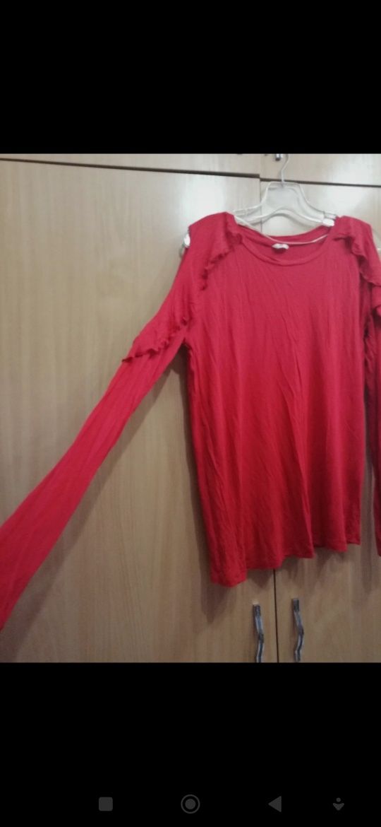 Czerwona  damska bluzka