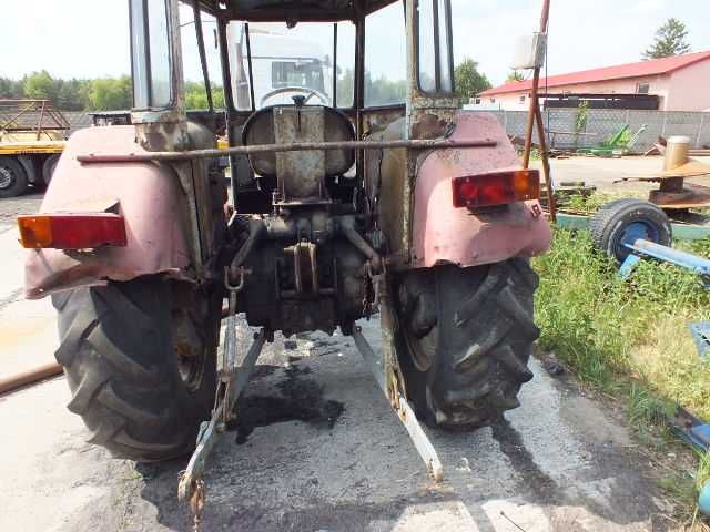 Ciągnik C-355, C-360