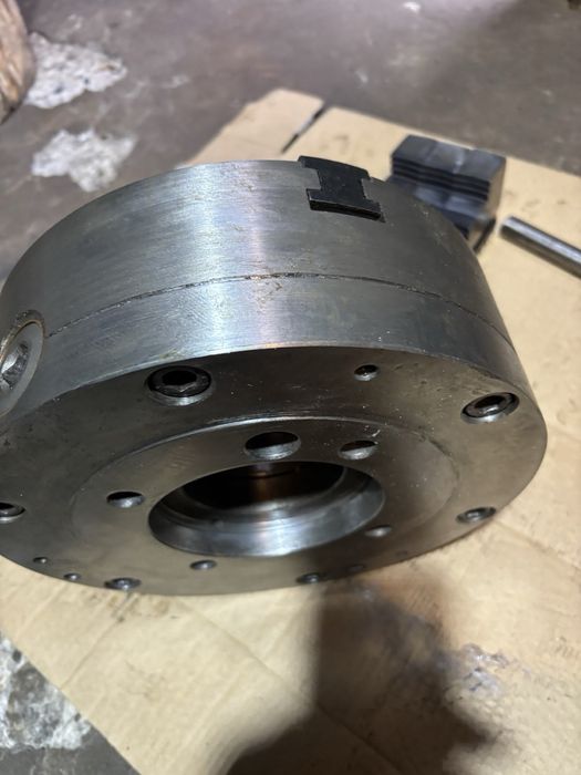 Патрон токарный 250 мм на конус Польша