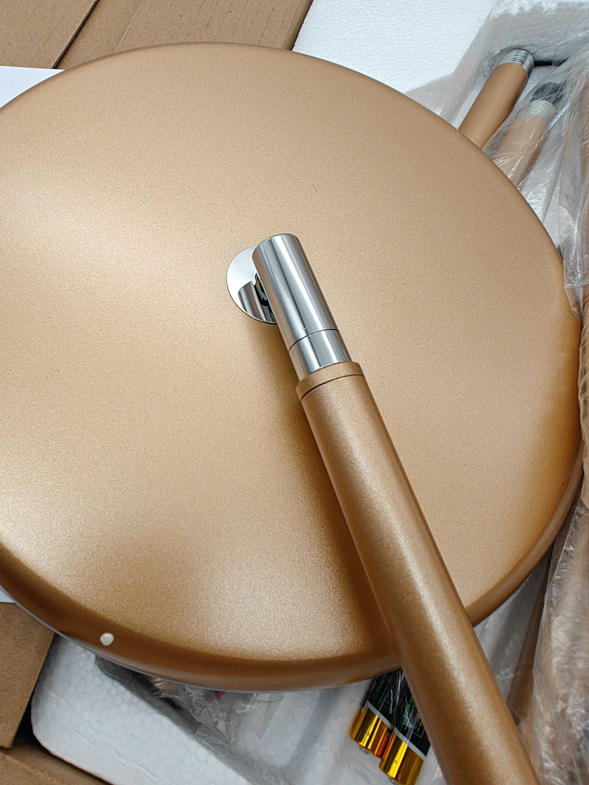 Candeeiro de Chão PreeOtti LED 36W Dourada - Ajustável 3000K-5000K
