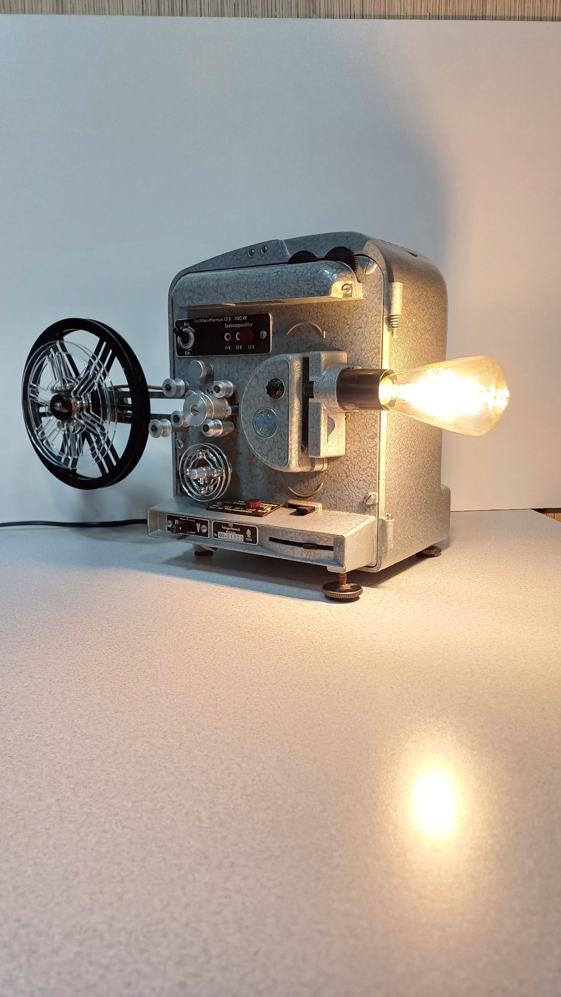 Projektor 8 mm  retro lampka