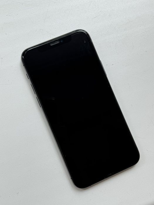 Продам iPhone 11 pro.