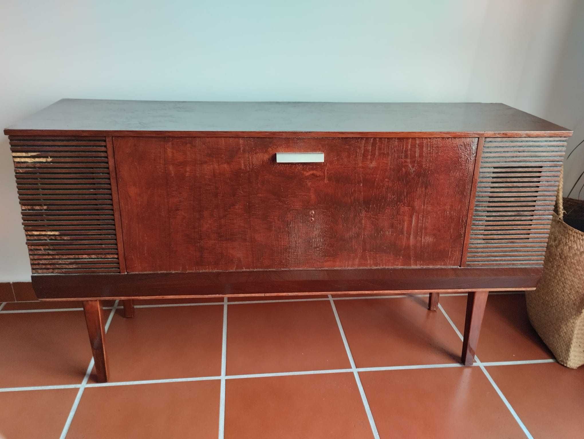 Móvel Vintage com Rádio ALBA e Gira-Discos