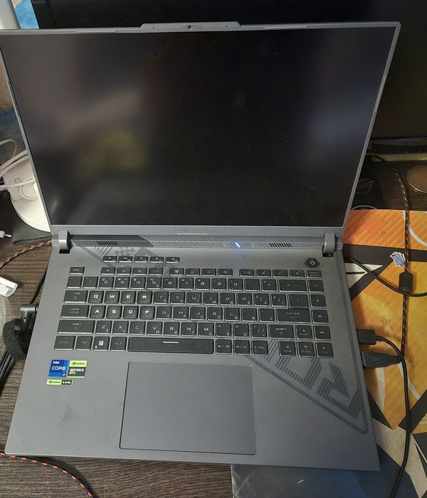Asus ROG G16 240hz