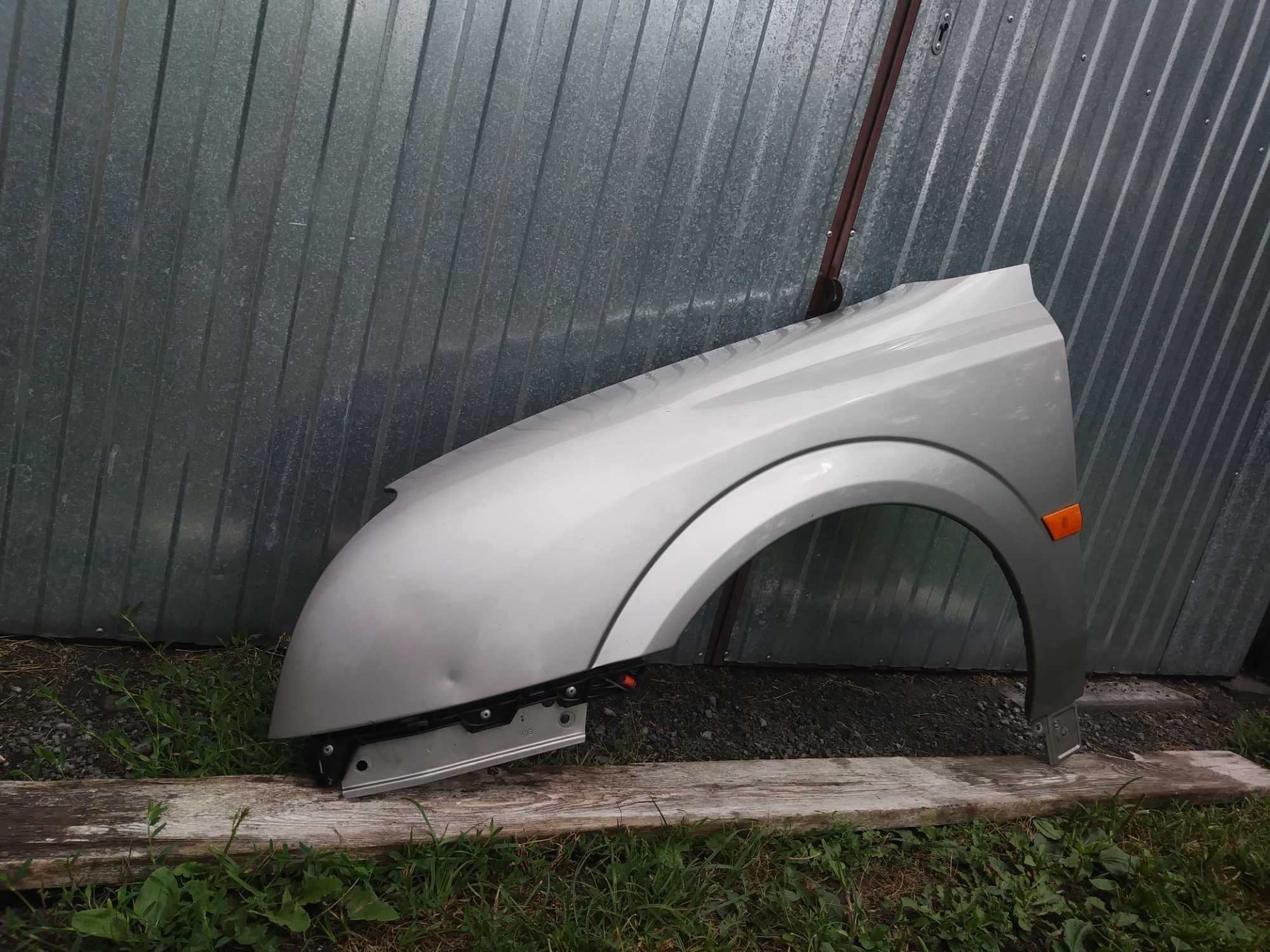 Opel Vectra C Signum Błotnik prawy przód L.P. kolor beżowy Z158