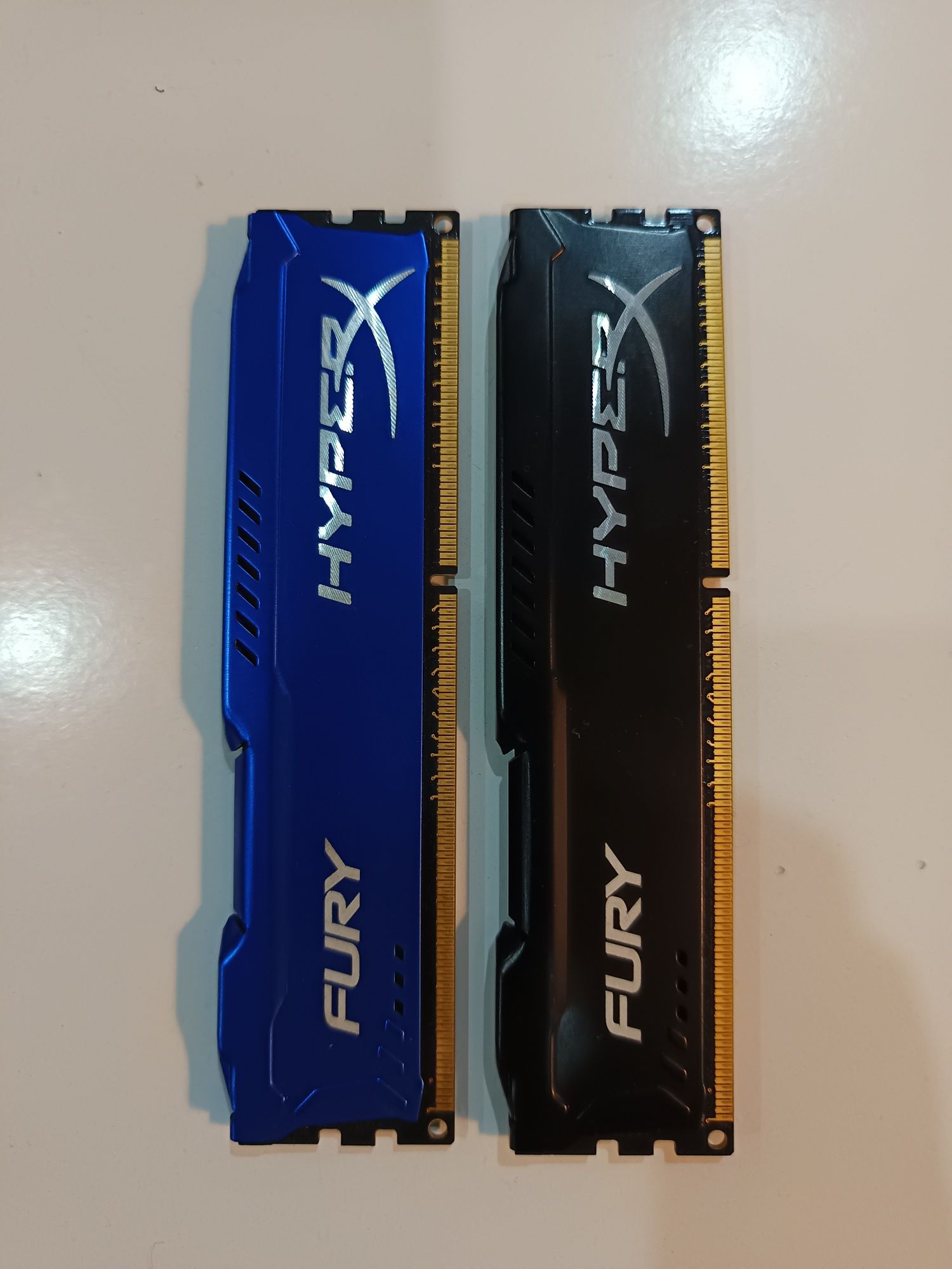 Płyta główna plus Intel core radiator oraz ramy