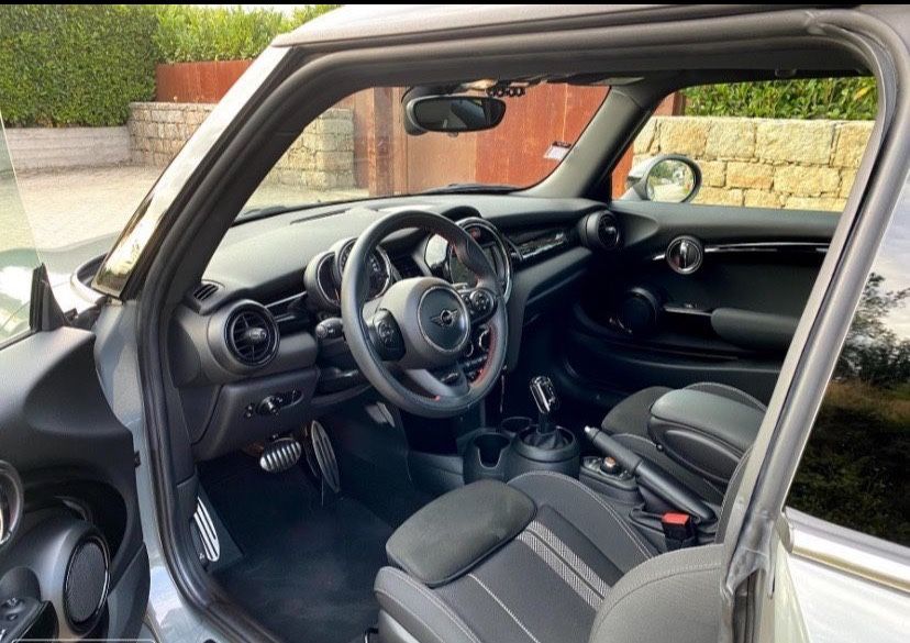 Mini Cooper 1.5 com 136cv